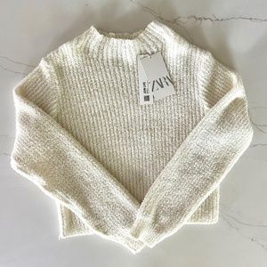 NWT's Zara Cream/White Sweater, Size Large